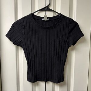 Bozzolo Black Ribbed Short Sleeve Crop Top - Medium